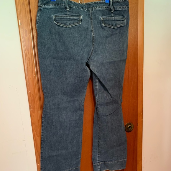 VTG Loft my favorite jeans. Lifts the butt and looks so yummy! Tummy control - Picture 4 of 5